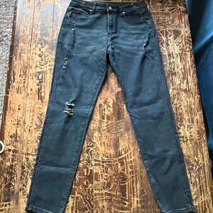 YoungLA Men's Dark Distressed Jeans